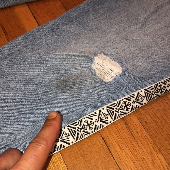 Lucky Brand Relaxed Tapered Stripe Mom Jeans, size 4/27 - Picture 10 of 13